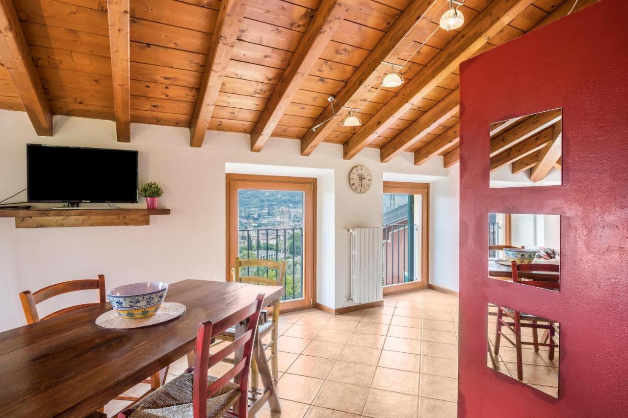 Casa Mandello Appartement Salò Buitenkant foto
